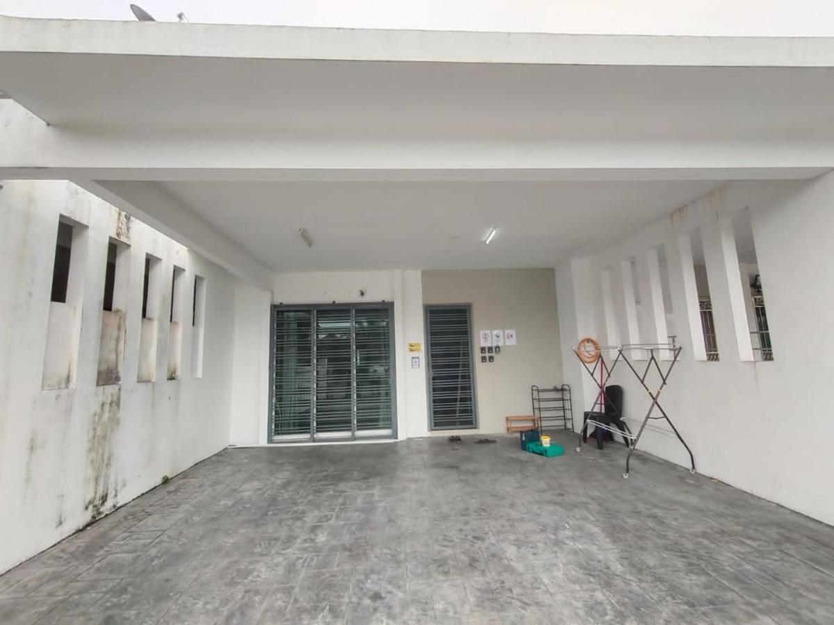 Karak Indah Homestay Екстериор снимка